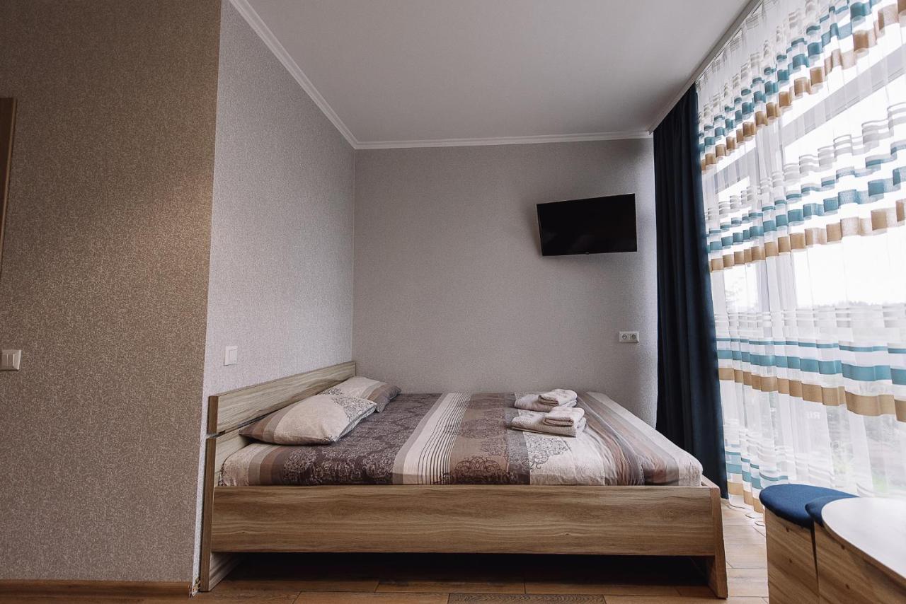 Brooklyn 2 Hotel Yablunytsya Exterior photo